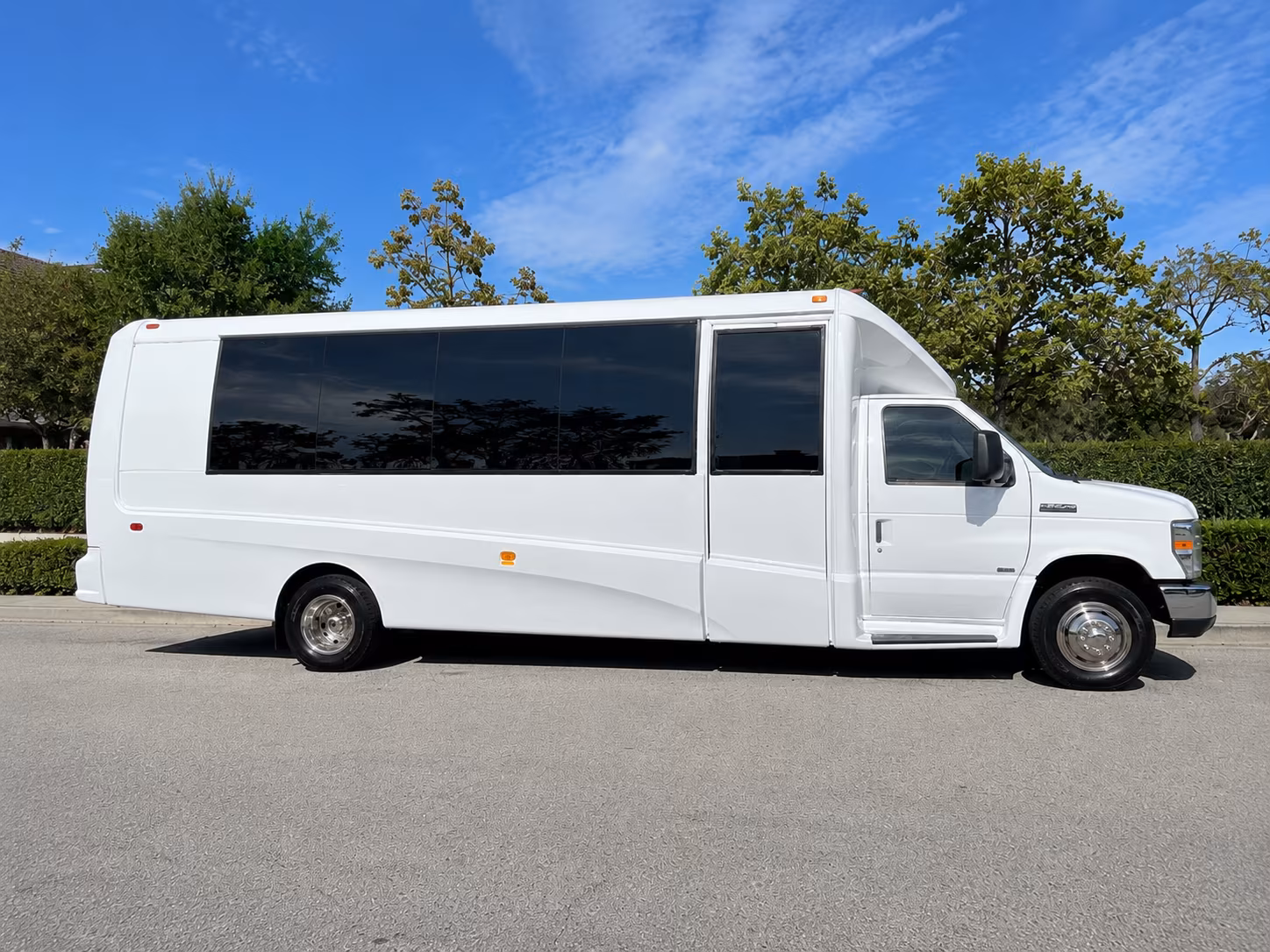 find and book transportation for your next concert or music festival 4