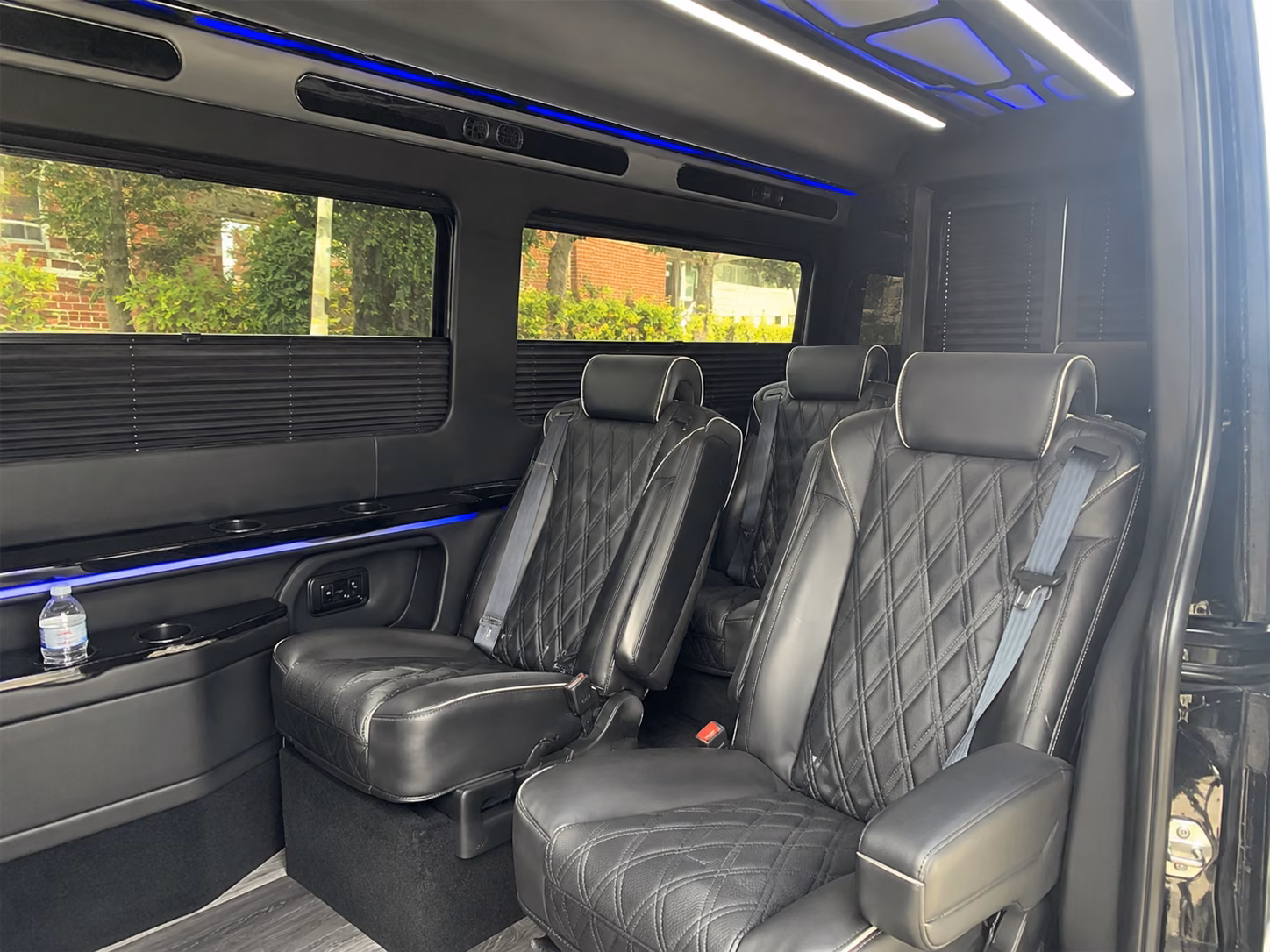 find and book transportation for your next convention or trade show 4