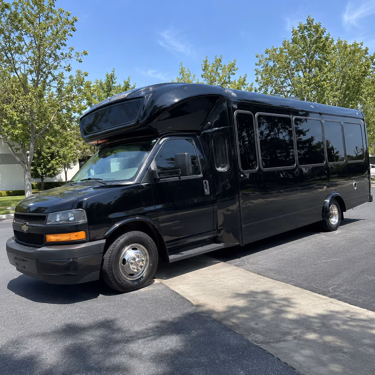 league city 15 passenger party bus