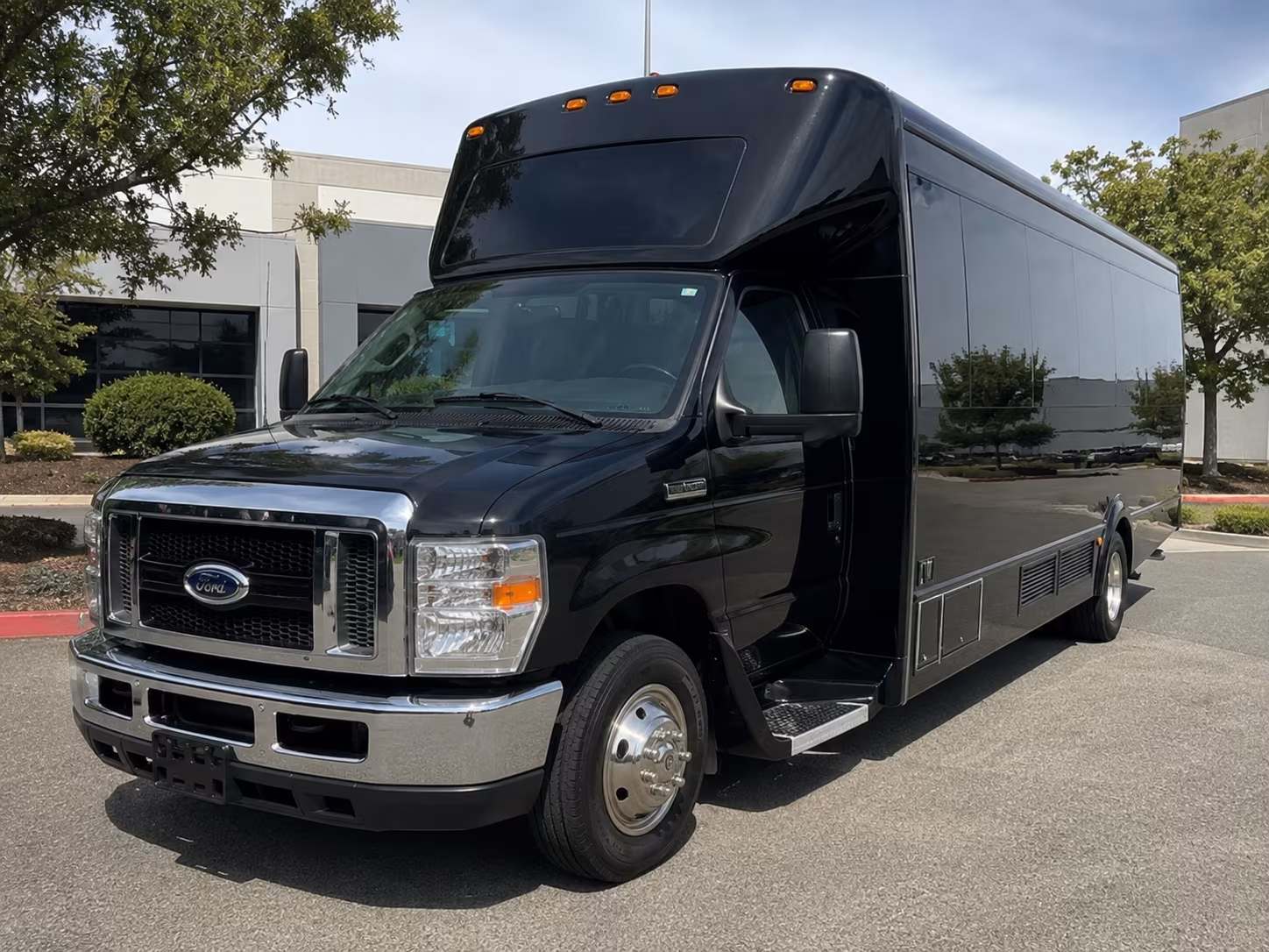 party buses for league city bachelorette bar crawls along clear lake
